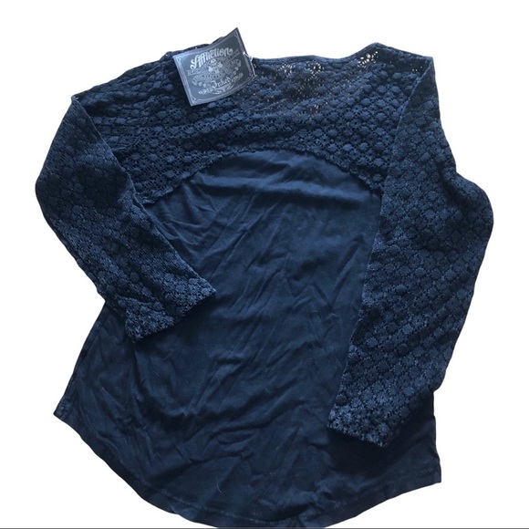 AFFLICTION Screamin Roses Crochet Sleeve T-Shirt - Picture 5 of 10